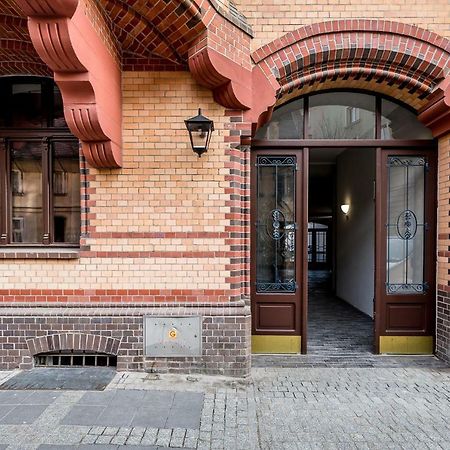 Piekny Klasyczny Apartament W Centrum Poznania Exteriör bild