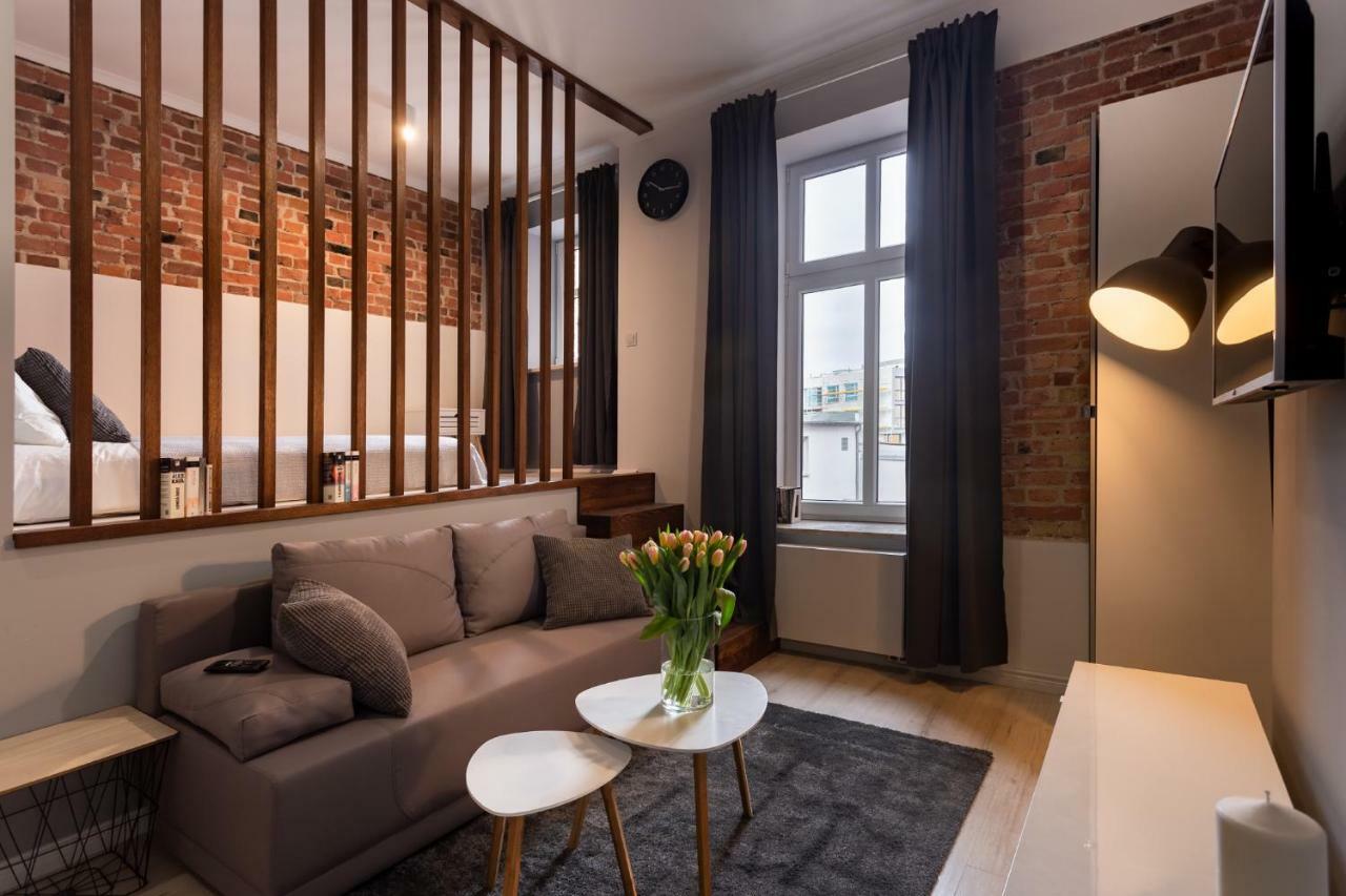 Piekny Klasyczny Apartament W Centrum Poznania Exteriör bild